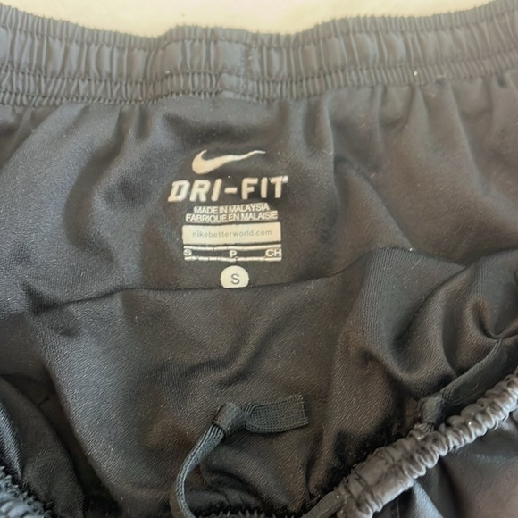 4 pairs Under Armour and Nike Women’s Shorts Set small/medium running athletic - Picture 4 of 16